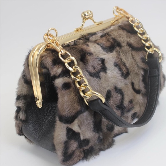 Leopard Print Genuine Mink Fur KISS-lock Handbag with Gold Chain - Picture 3 of 8